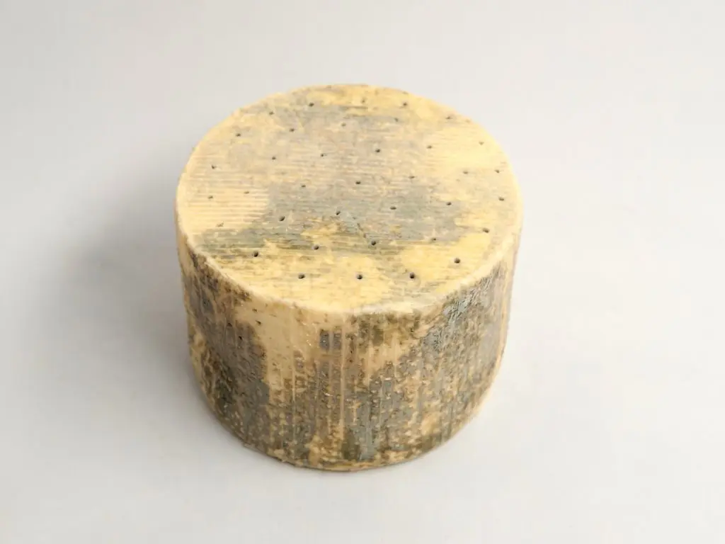 Cashel Blue - whole view